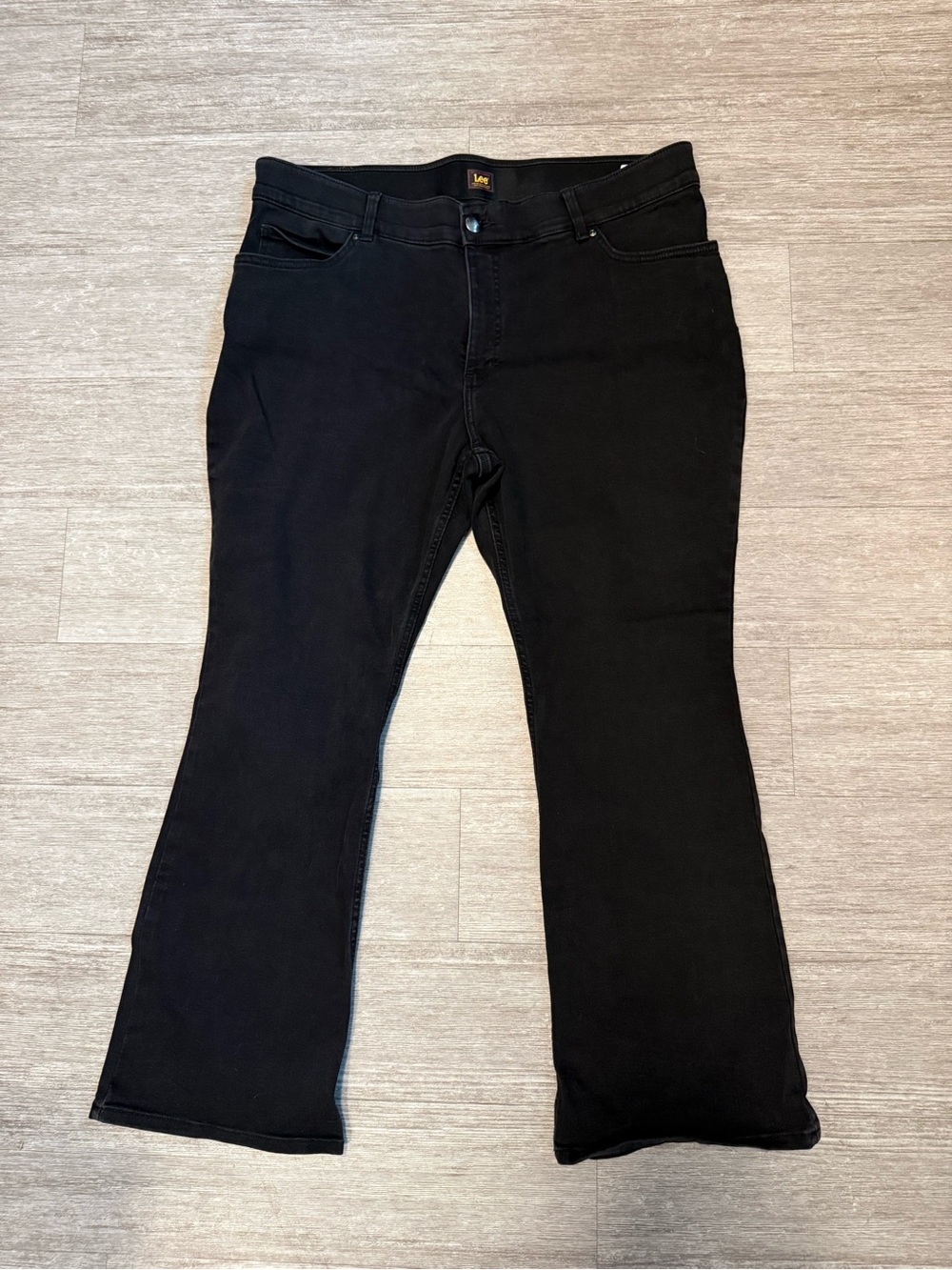 Lee Women's Black Mid Rise Bootcut Jeans